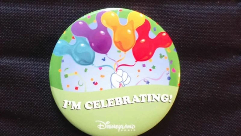 Rare badge Disney Disneyland Paris: Inauguration Disneyland Paris Parc